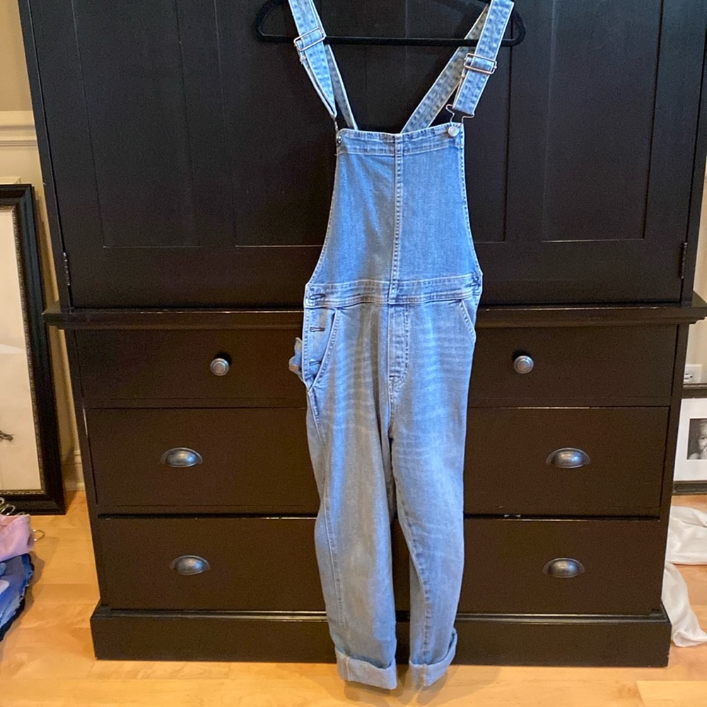 Gap denim super cute overalls